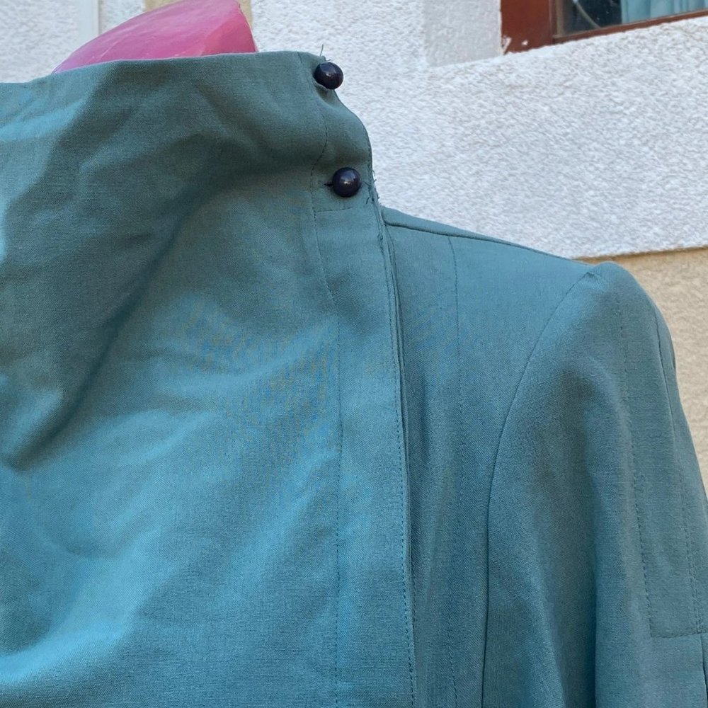 Cool, tall collar Skunkfunk dress